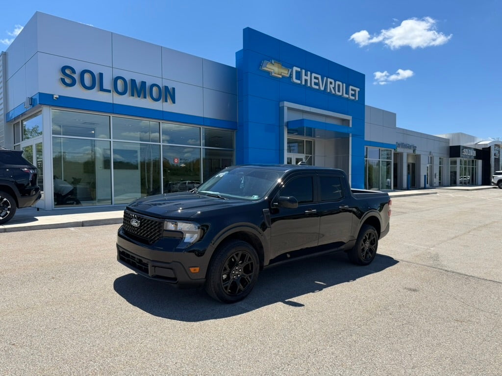 2025 Ford Maverick XLT in Black — front three-quarter view